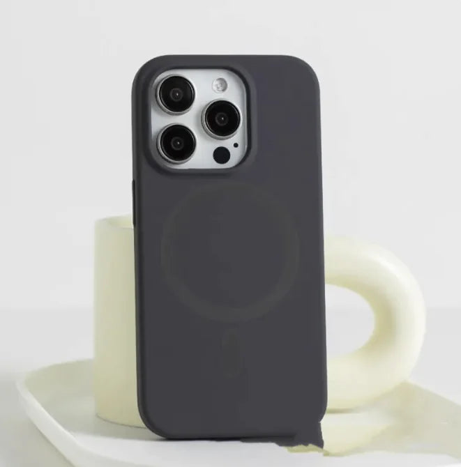 Liquid Magnetic Wireless Charging Silicone Case for iPhone (All-Inclusive, Shockproof, MagSafe-Compatible)